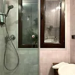 Charmantes Altstadthaus Mit Dachterrasse Tatil Evi